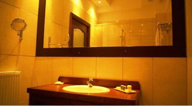 Ateron Suites Hotel & Spa Amyntaio Rom bilde